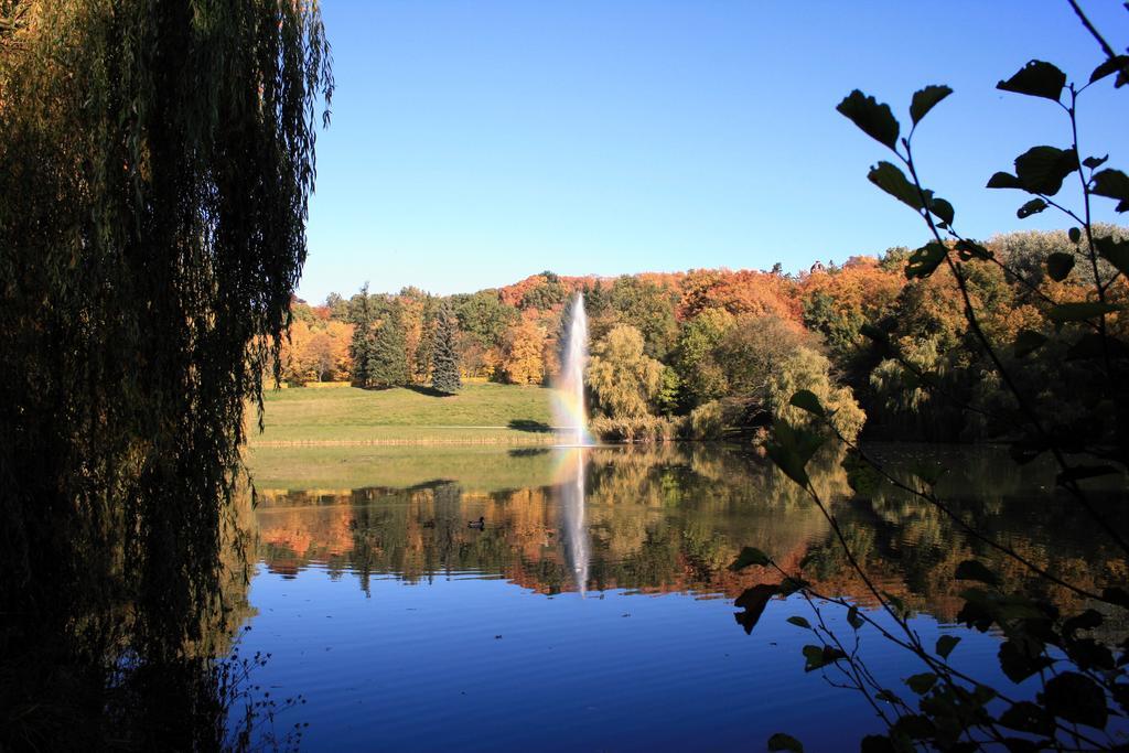 Villa Am Schwanenteich ชเปรมแบร์ก ภายนอก รูปภาพ